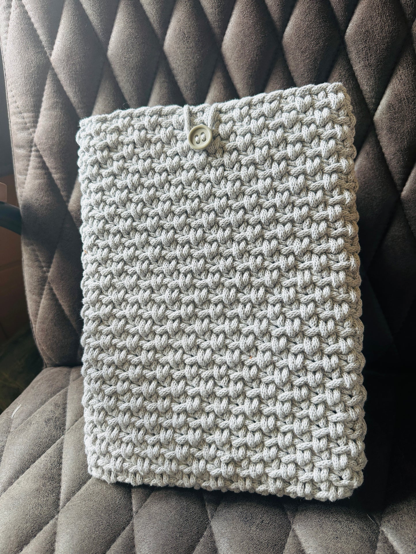Bags mit Knopfverschluss!